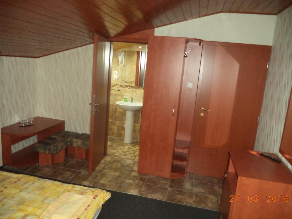 Pension Hostad Gabcikovo ภายนอก รูปภาพ