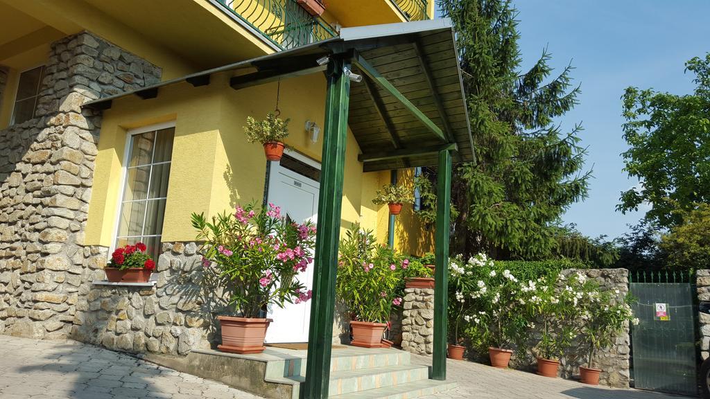 Pension Hostad Gabcikovo ภายนอก รูปภาพ